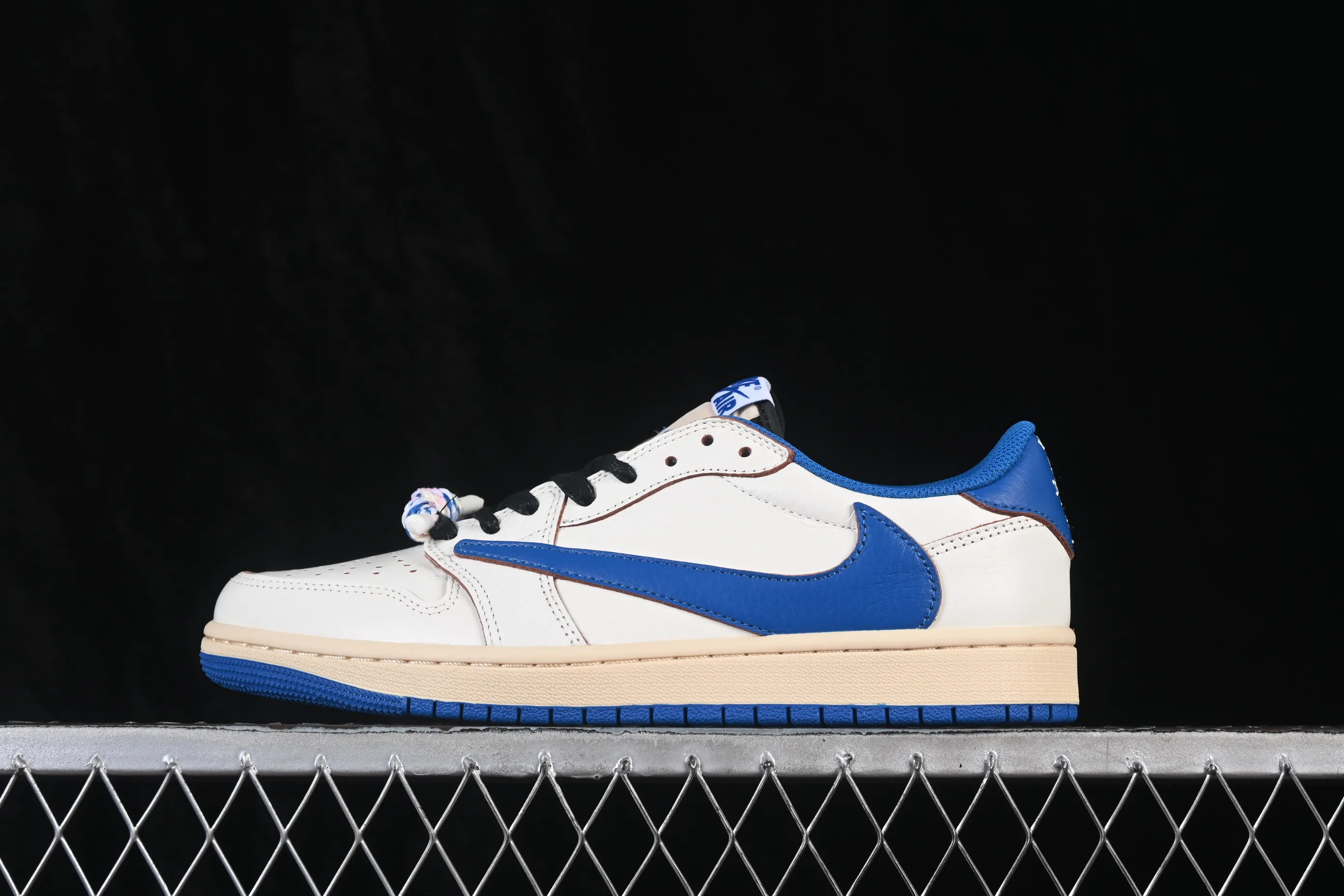 All categories Air Jordan Jordan series basketball shoes Air Jordan 1 Low ZG version Travis Scott x Air Jordan 1 Low OG AJ1 Joe 1 undercut low top full head layer DM7866-104